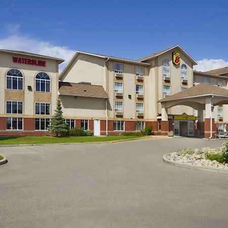 Super 8 By Wyndham Fort St. John Bc Dış mekan fotoğraf